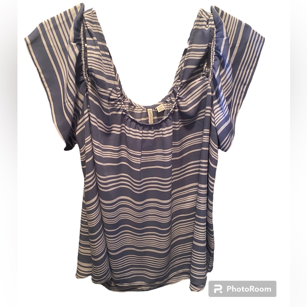 Bnwt Cato cold shoulder top